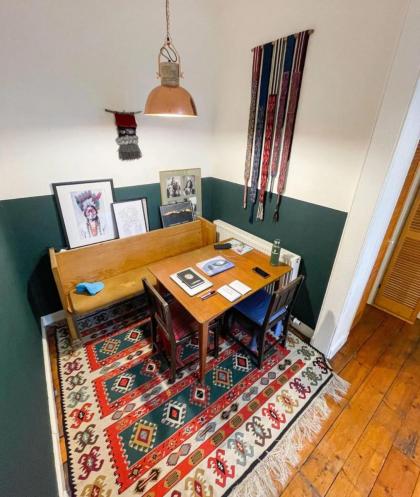 Homely 2 Bedroom Apartment in the Heart of Edinburgh - image 5