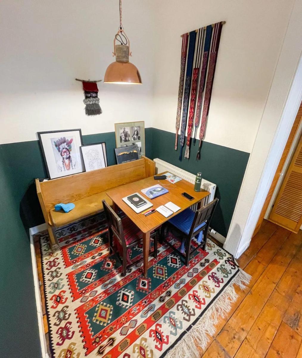 Homely 2 Bedroom Apartment in the Heart of Edinburgh - image 5