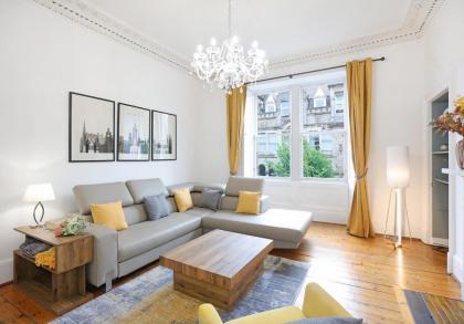 The Forrest Road Residence - image 2