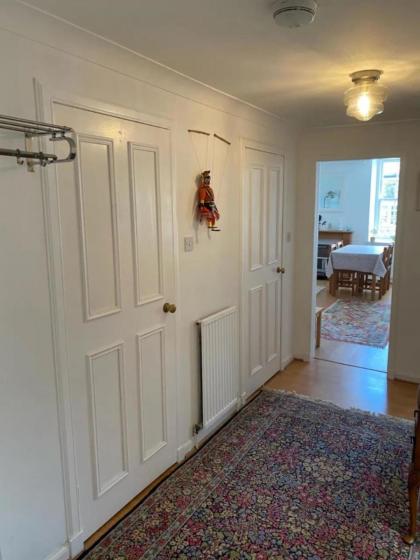 Charming 3 Bedroom Apartment in the Heart of Vibrant Old Town - image 12