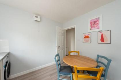 Ground Floor 2 Bed Flat Slateford - image 9