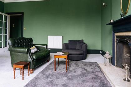 Grade A listed 2 Bedroom In Edinburgh - image 8