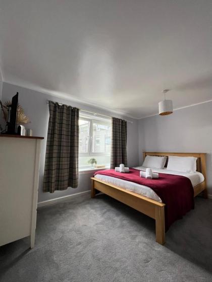 Holyrood Duplex 3- Bedrooms Apartment - image 11