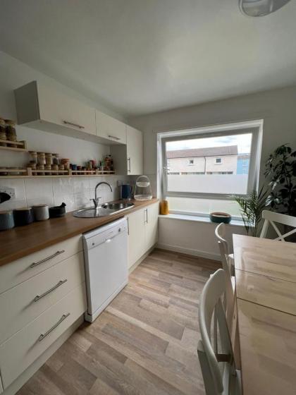 Holyrood Duplex 3- Bedrooms Apartment - image 3