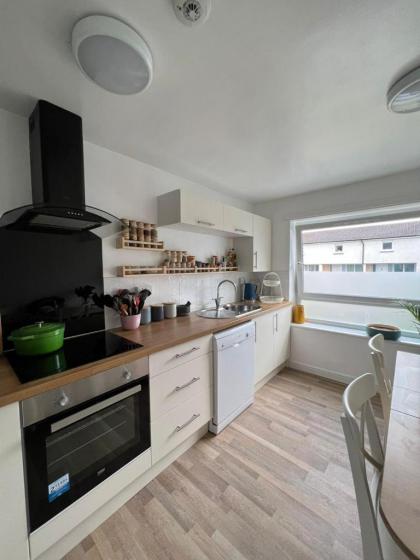Holyrood Duplex 3- Bedrooms Apartment - image 4