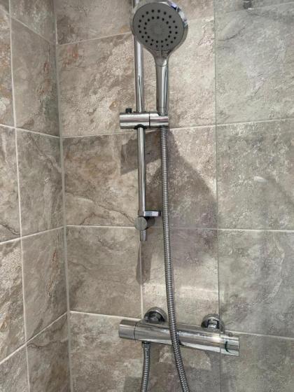 Brand new double deck private room shared bathroom - image 14
