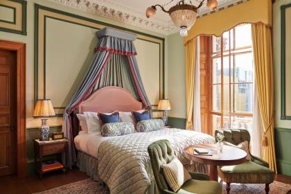 Gleneagles Townhouse - image 2