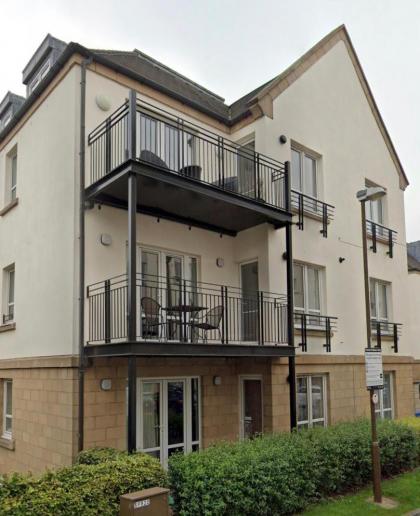 Hopetoun Apartment with free parking - image 17