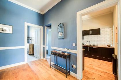 GuestReady - Superb family apt near Leith Walk - image 27