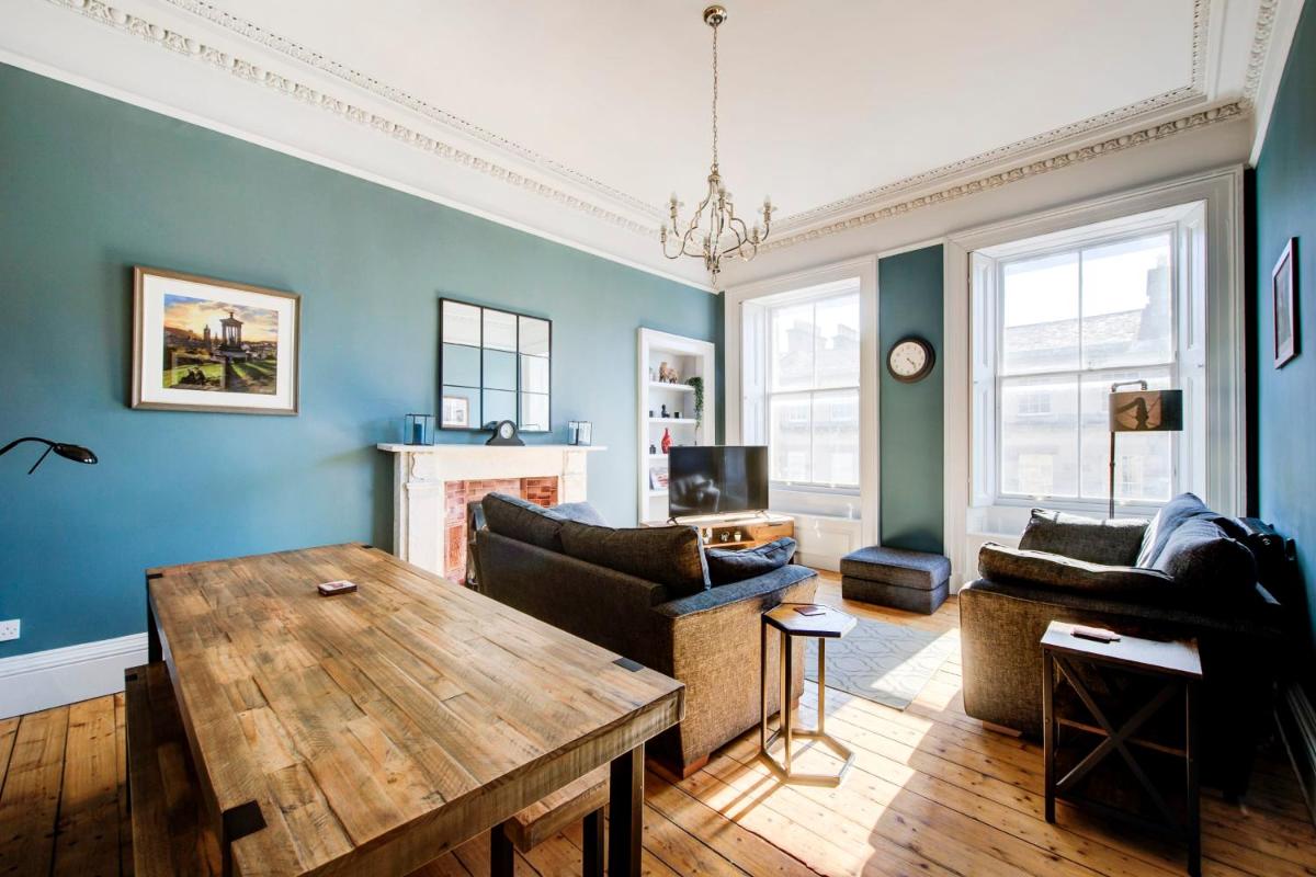 GuestReady - Superb family apt near Leith Walk - image 7