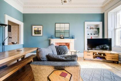 GuestReady - Superb family apt near Leith Walk - image 8