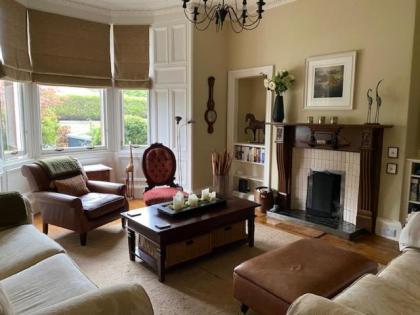 Braid Rd Stunning Villa - image 10