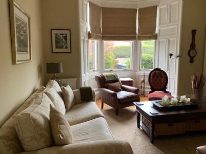 Braid Rd Stunning Villa - image 12
