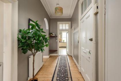 2 Bed Old Town Apartment - Next To Castle - image 9