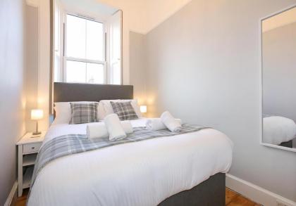 The Newington Residence - image 19