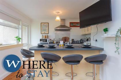 Lovely apartment by the Hillwood Park-Free Parking - image 14