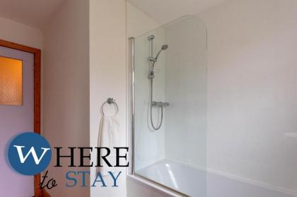 Lovely apartment by the Hillwood Park-Free Parking - image 4