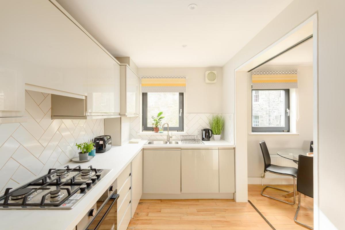 Modern Mews Apartment - New Town - main image