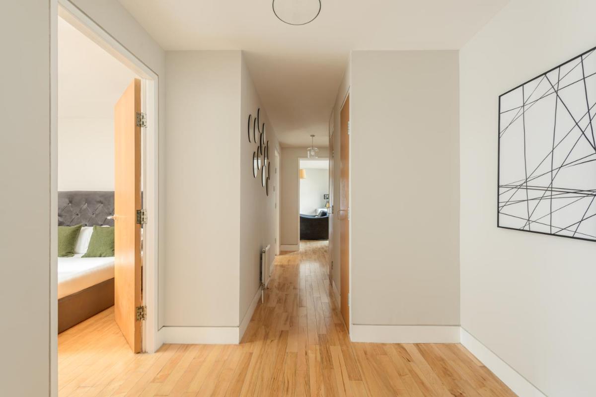 Modern Mews Apartment - New Town - image 4