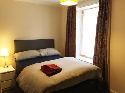 Lovely 3 Bedroom Serviced Flat in Dunbar - image 13