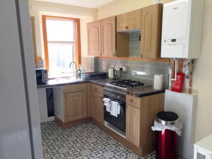 Lovely 3 Bedroom Serviced Flat in Dunbar - image 7