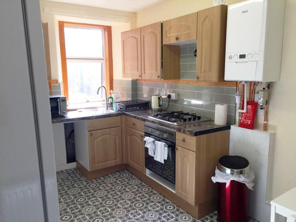 Lovely 3 Bedroom Serviced Flat in Dunbar - image 7