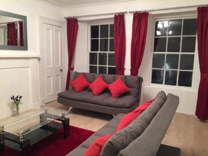 Beautiful 2 Bed Serviced Apartment in Dunbar - image 12
