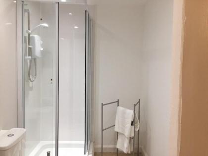 Beautiful 2 Bed Serviced Apartment in Dunbar - image 8