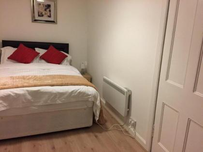 Beautiful 2 Bed Serviced Apartment in Dunbar - image 9