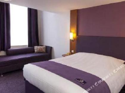 Premier Inn Edinburgh East - image 3