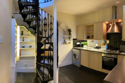 GuestReady - Charming flat in West End - image 3