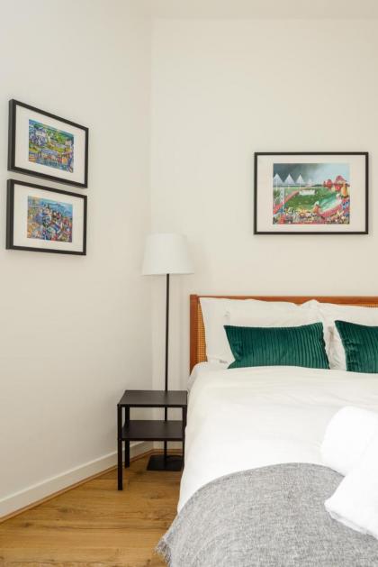 The Grassmarket Apartment - image 11