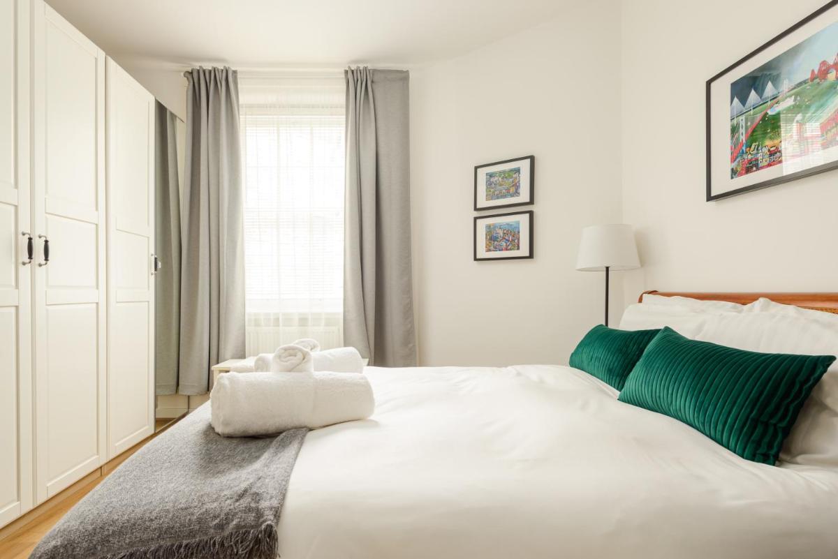 The Grassmarket Apartment - image 6