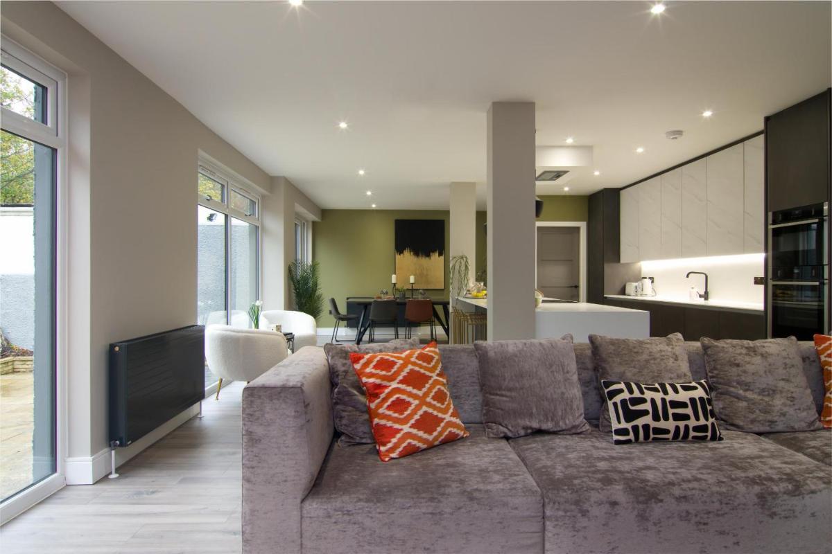 Festival Villa and City Villa - image 4