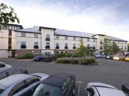 Premier Inn Edinburgh (South Queensferry) - image 2