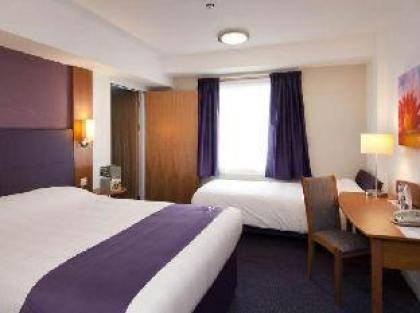 Premier Inn Edinburgh (South Queensferry) - image 3