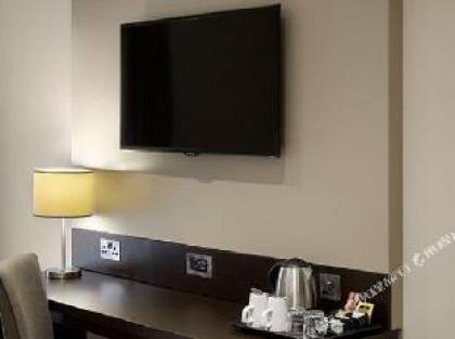 Premier Inn Edinburgh A1 (Newcraighall) - image 2