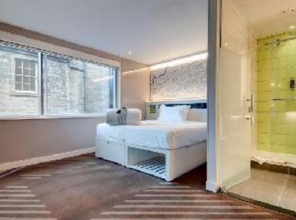 Hub by Premier Inn Edinburgh City Centre Rose Street - image 11