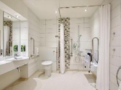 Hub by Premier Inn Edinburgh City Centre Rose Street - image 15