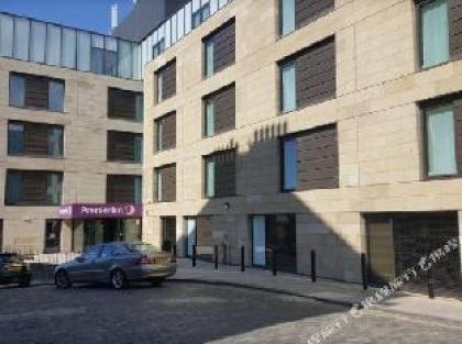 Premier Inn Edinburgh City Centre (York Place/St James Quarter) hotel - image 2