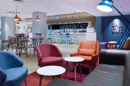 Travelodge Edinburgh Park - image 14