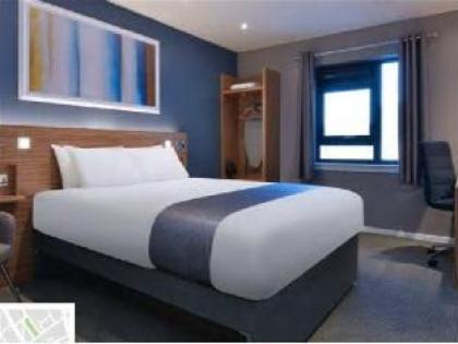 Travelodge Edinburgh Park - image 15