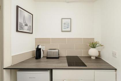 The Tollcross Apartment - Modern & Bright 1BR - image 13