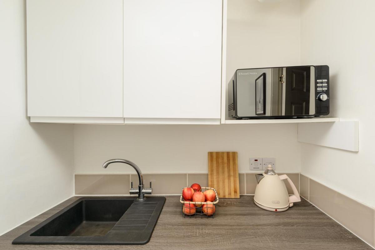 The Tollcross Apartment - Modern & Bright 1BR - image 3