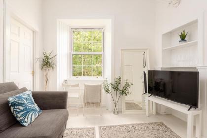 The Tollcross Apartment - Modern & Bright 1BR - image 8