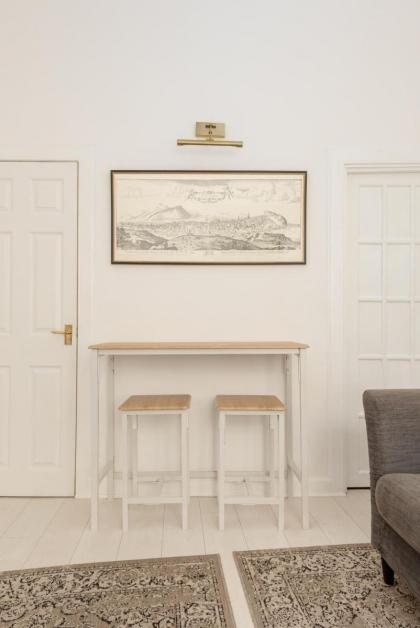 The Tollcross Apartment - Modern & Bright 1BR - image 9
