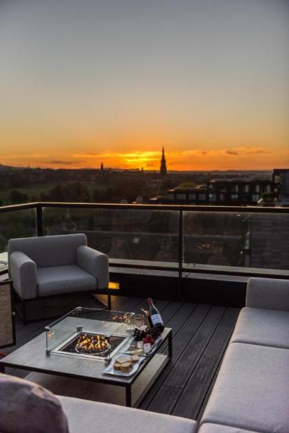Quartermile serviced apartments - image 18