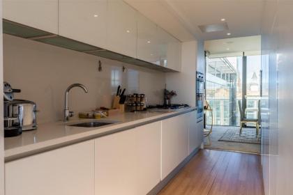 Quartermile serviced apartments - image 22