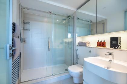 Quartermile serviced apartments - image 29