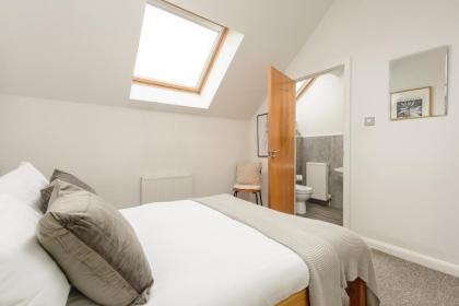 The Modern Mill Apartment - image 15
